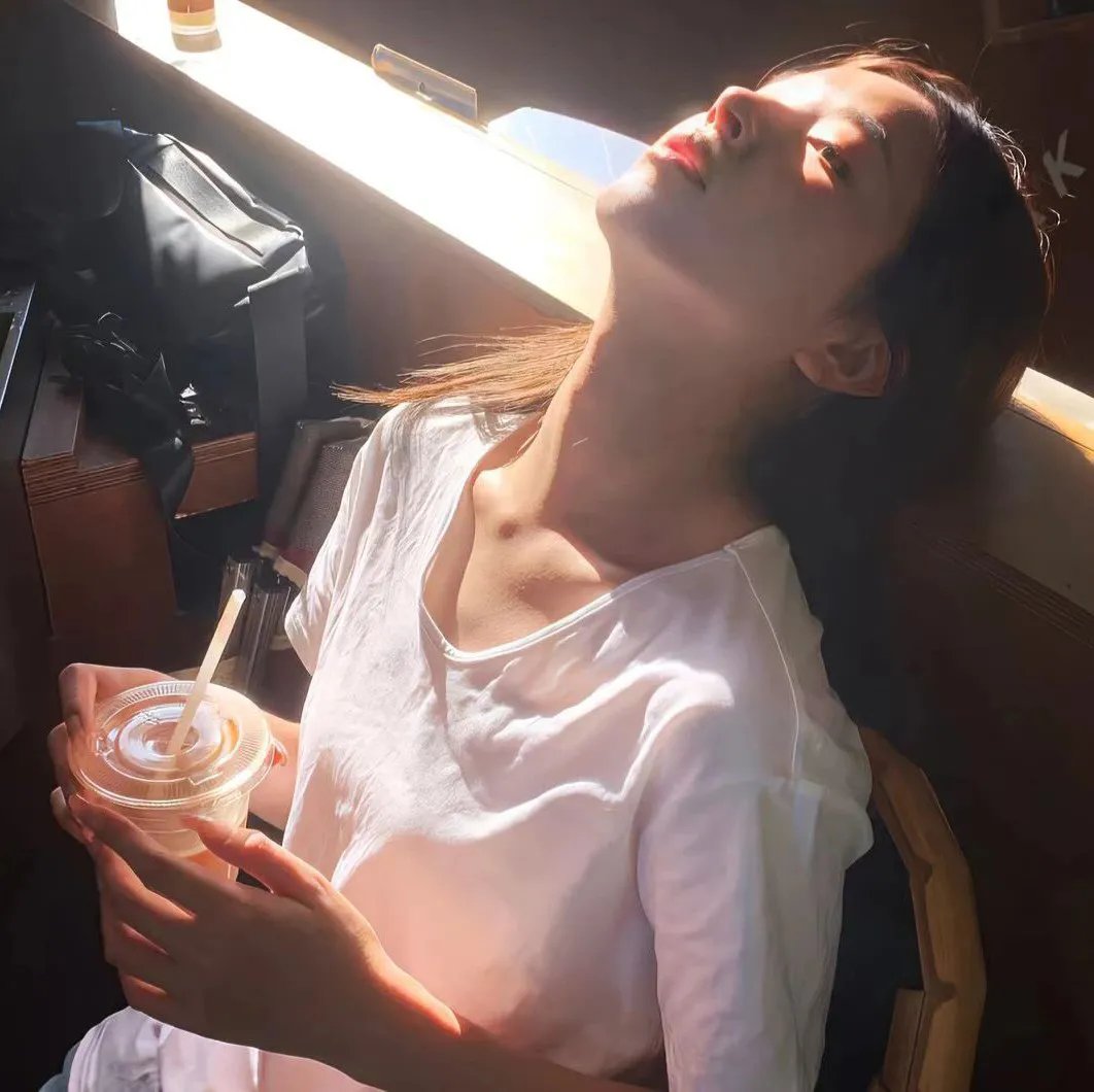 女伶们